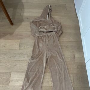 Skims Velour Set (Honey)